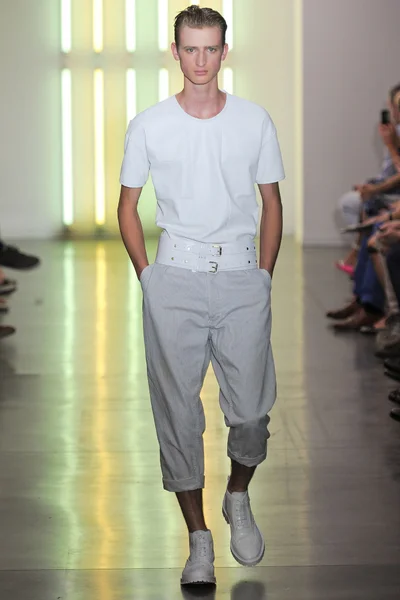 Look 2